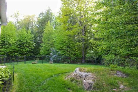 39 Knowles Mill Road Chester NH 03036