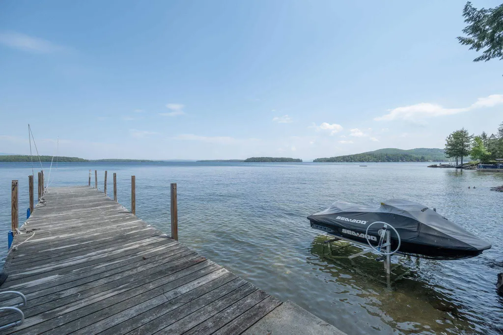 161 Dockham Shore Road Gilford NH 03249