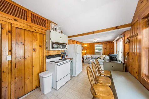 161 Dockham Shore Road Gilford NH 03249