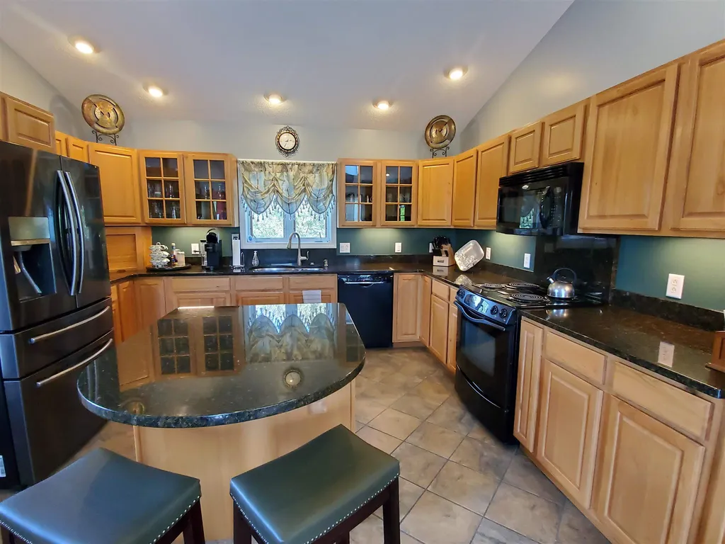 70 Farr Road Lebanon NH 03766