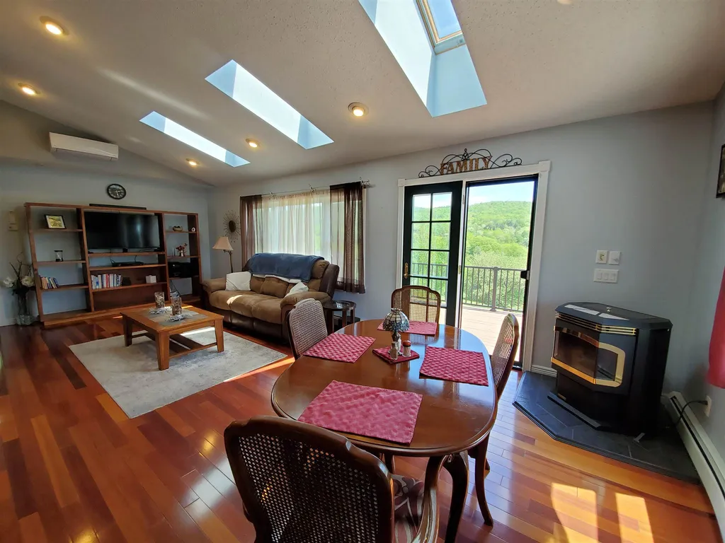 70 Farr Road Lebanon NH 03766