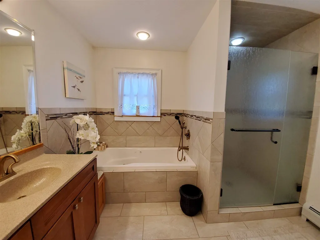 70 Farr Road Lebanon NH 03766