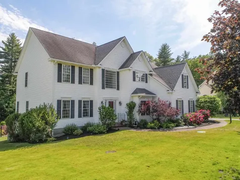 36 Artemis Road Salem NH 03079