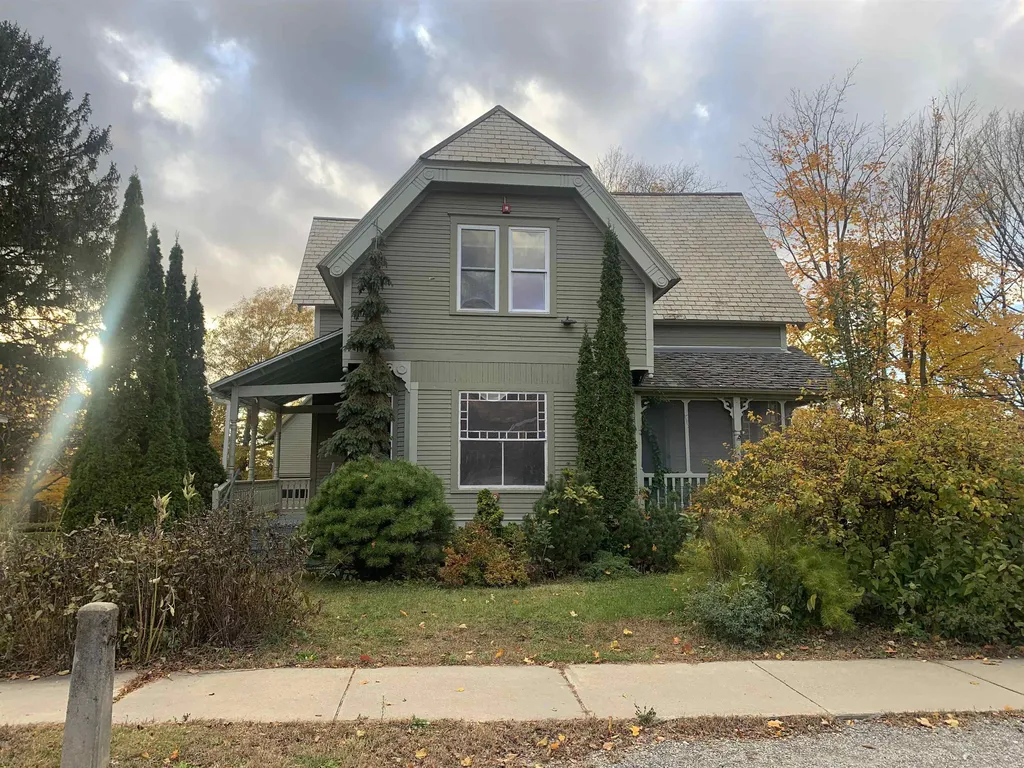 71 Maple Street Bristol VT 05443
