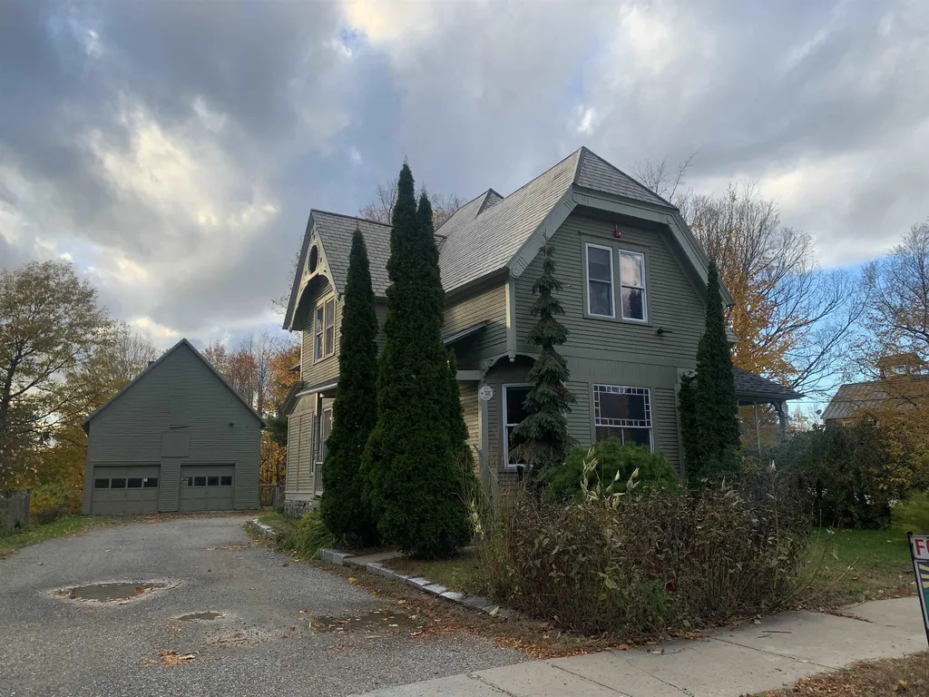 71 Maple Street Bristol VT 05443