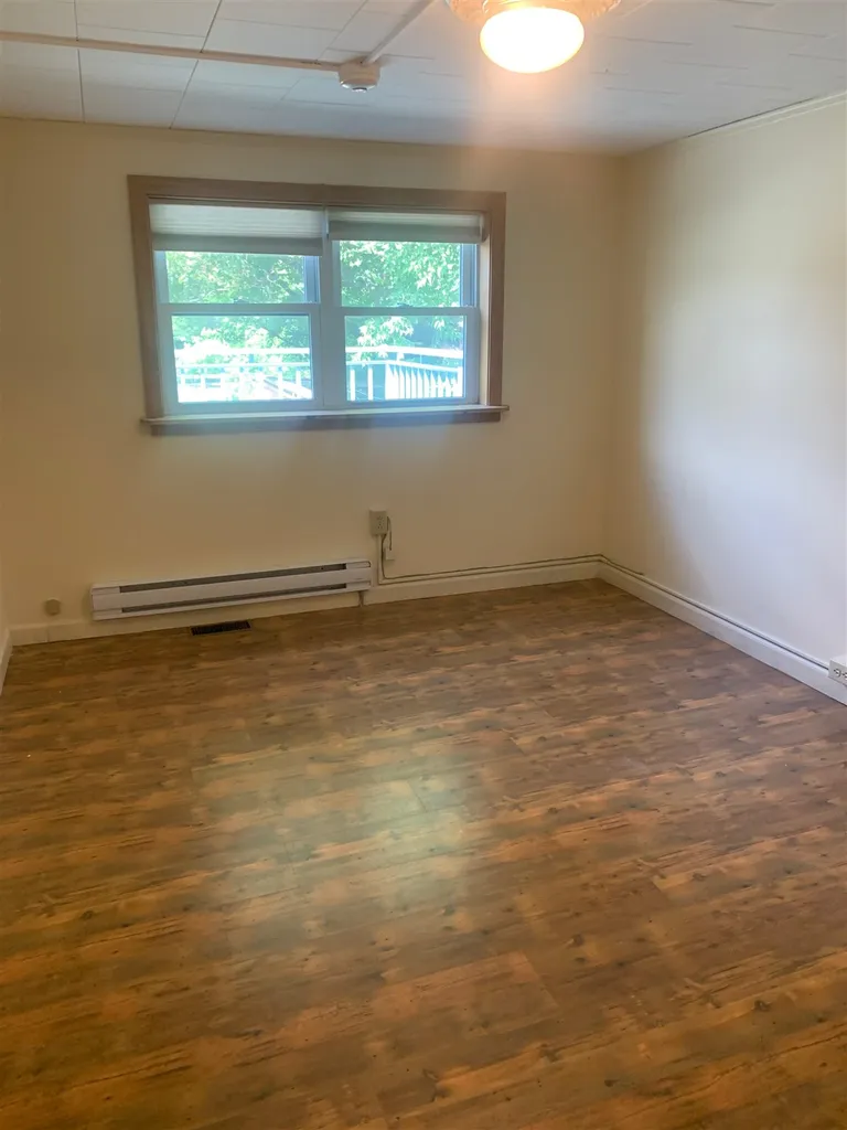 71 Maple Street Bristol VT 05443