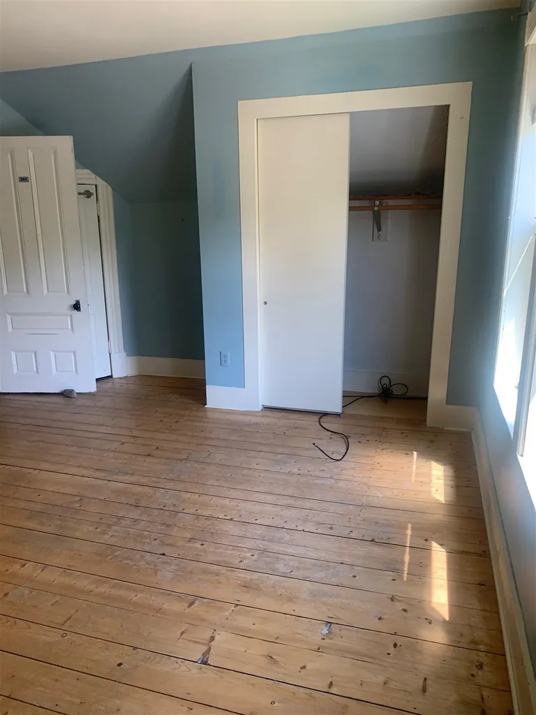 71 Maple Street Bristol VT 05443