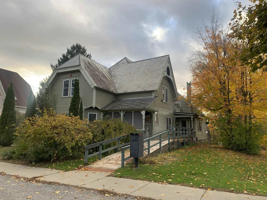 71 Maple Street Bristol VT 05443