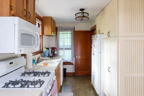 34 Proctor Avenue South Burlington VT 05403