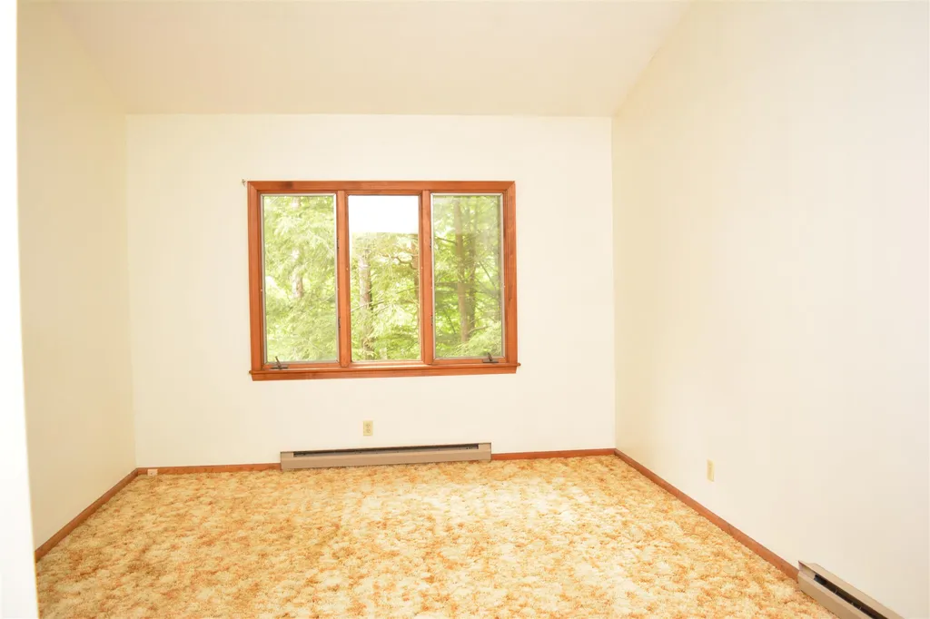 8 Whip Poor Will Walk Grantham NH 03753