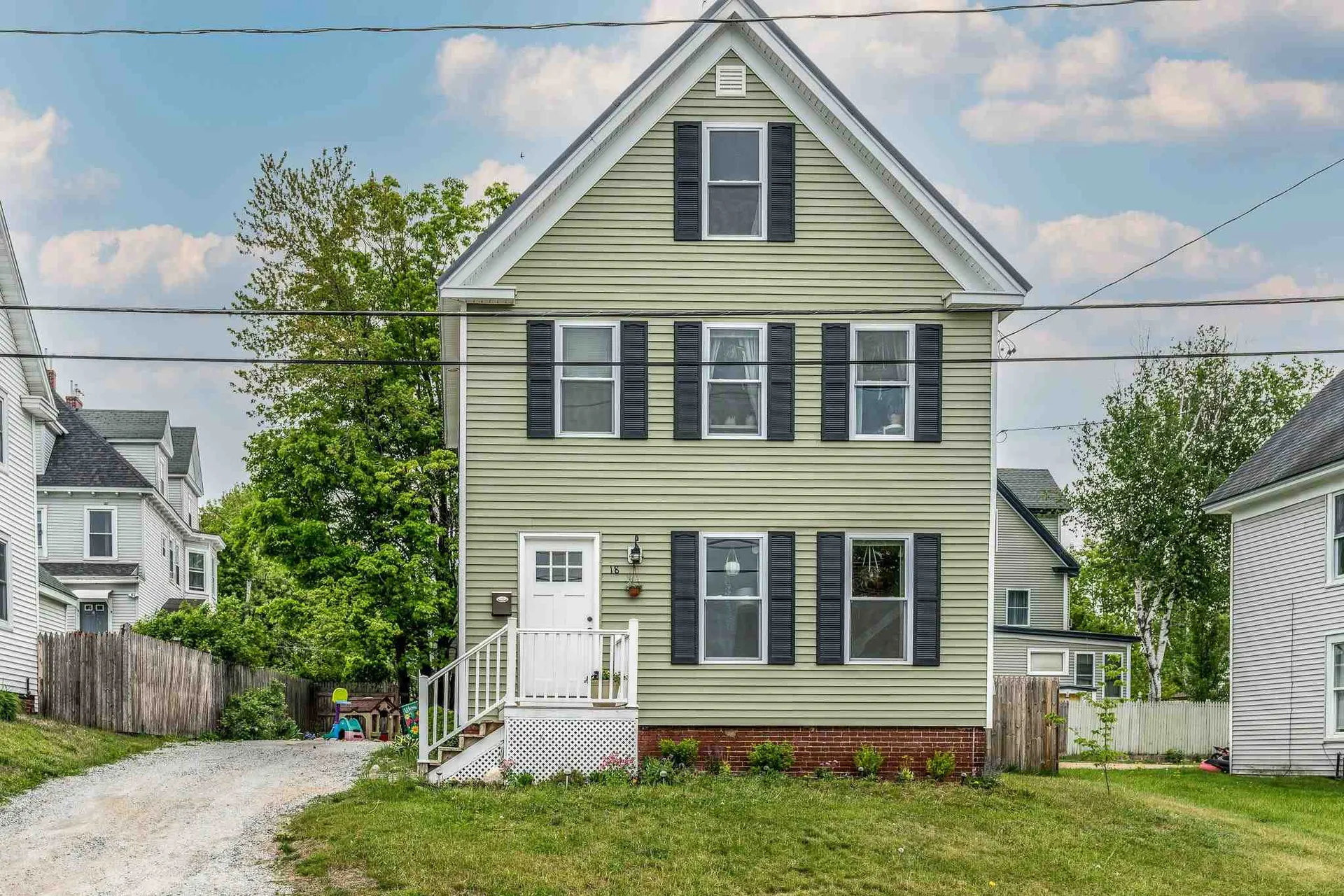 18 Vine Street Northfield NH 03276