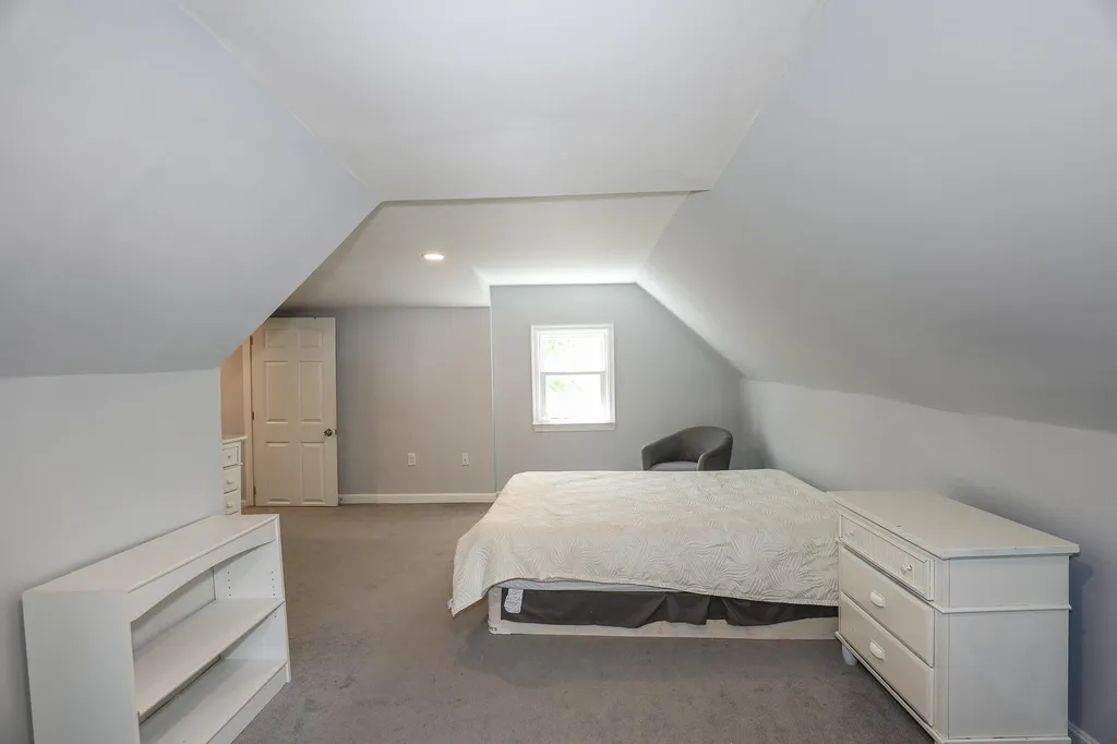 41 Melendy Road Hudson NH 03051