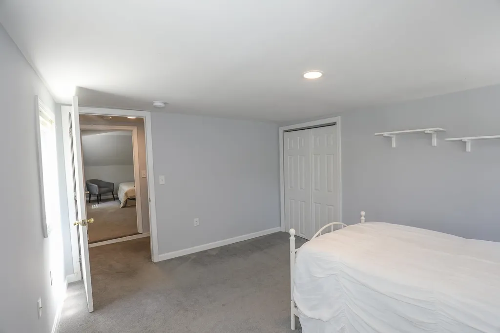41 Melendy Road Hudson NH 03051