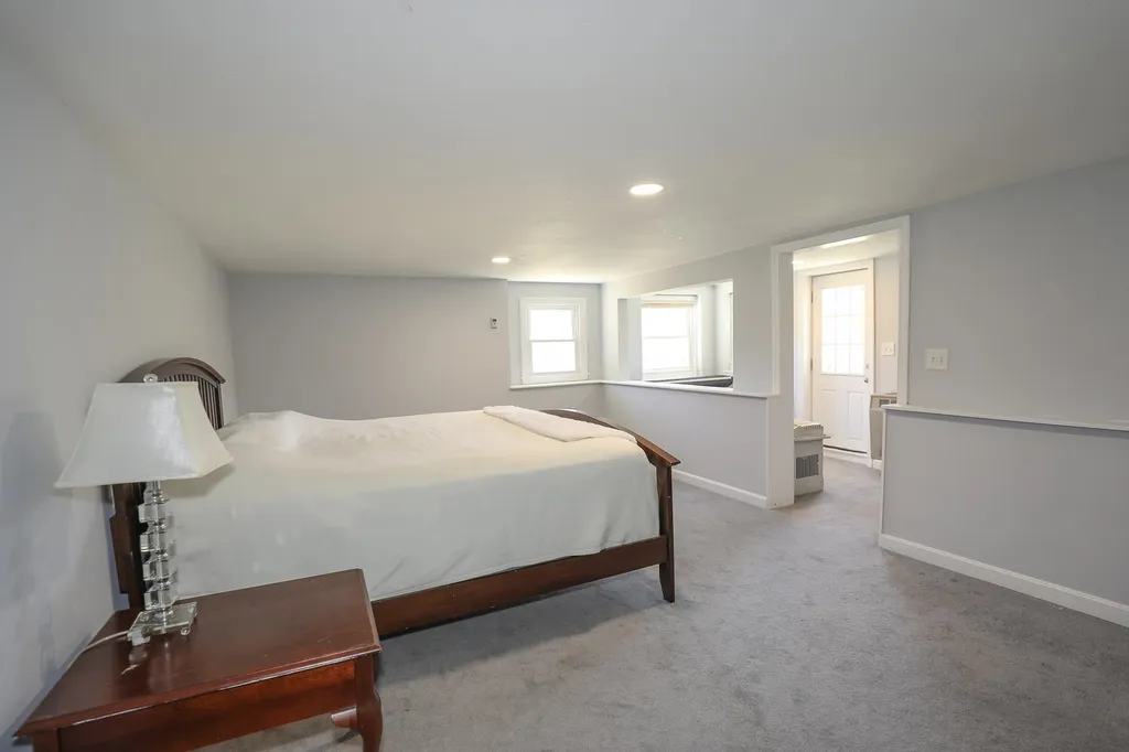 41 Melendy Road Hudson NH 03051