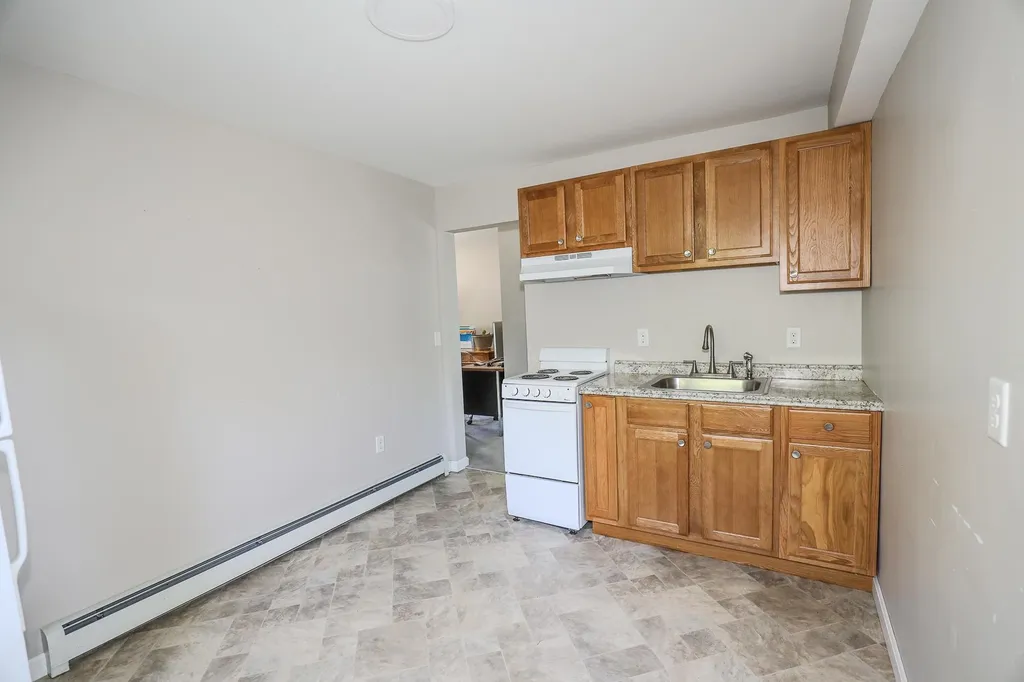41 Melendy Road Hudson NH 03051