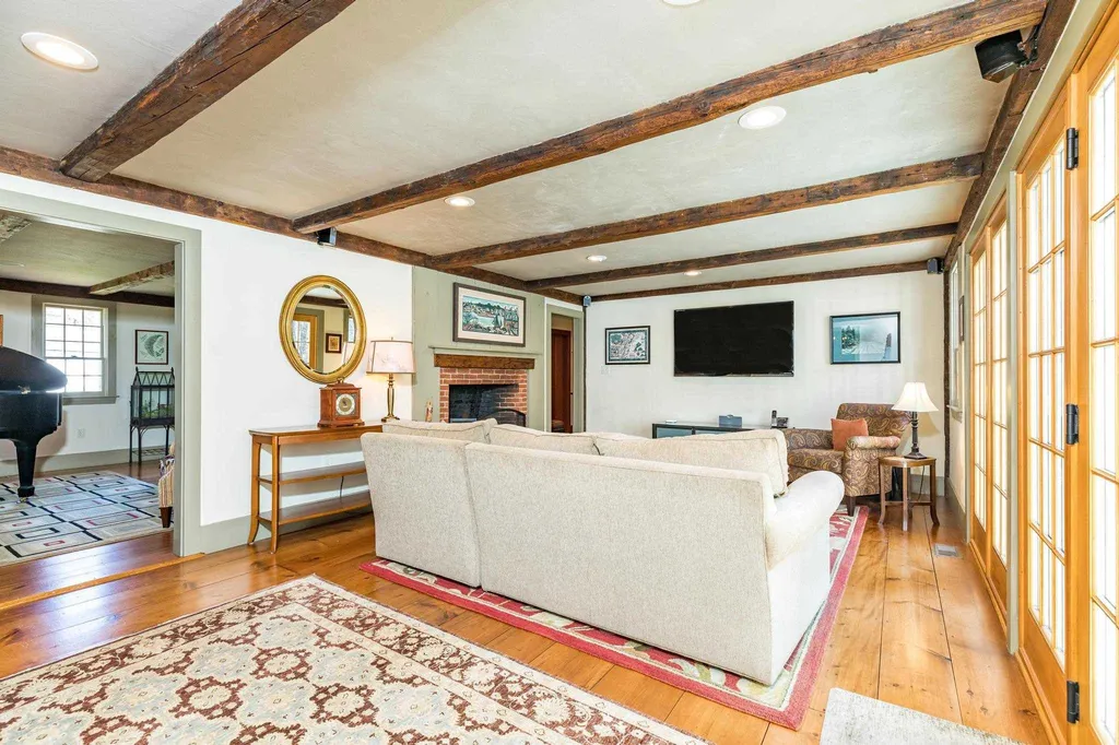 197 Jennie Lane Eliot ME 03903