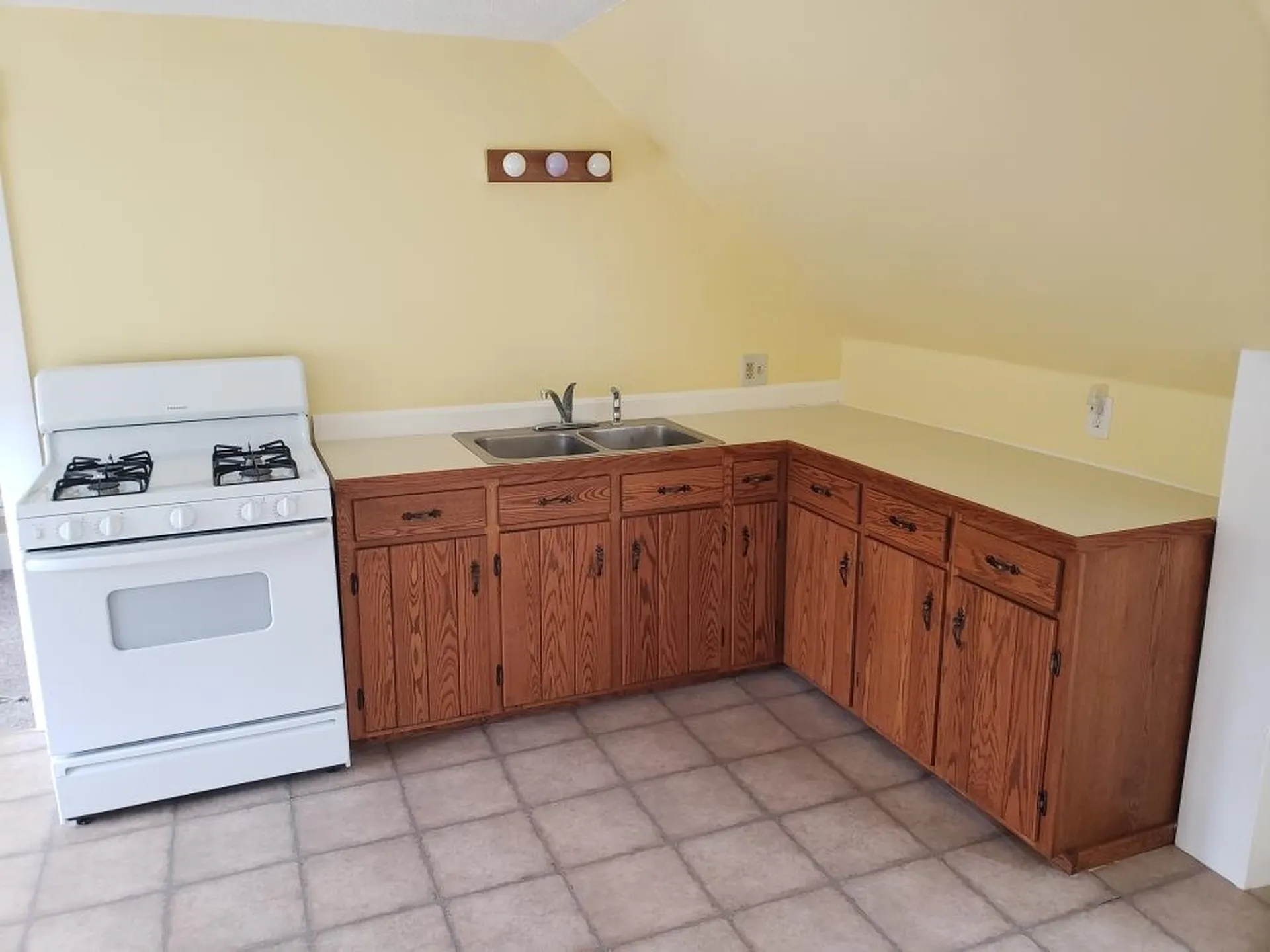 32 Severance Street Claremont NH 03743