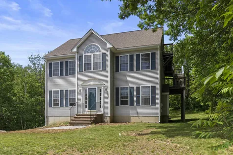 8 Davlynn Drive Northwood NH 03261