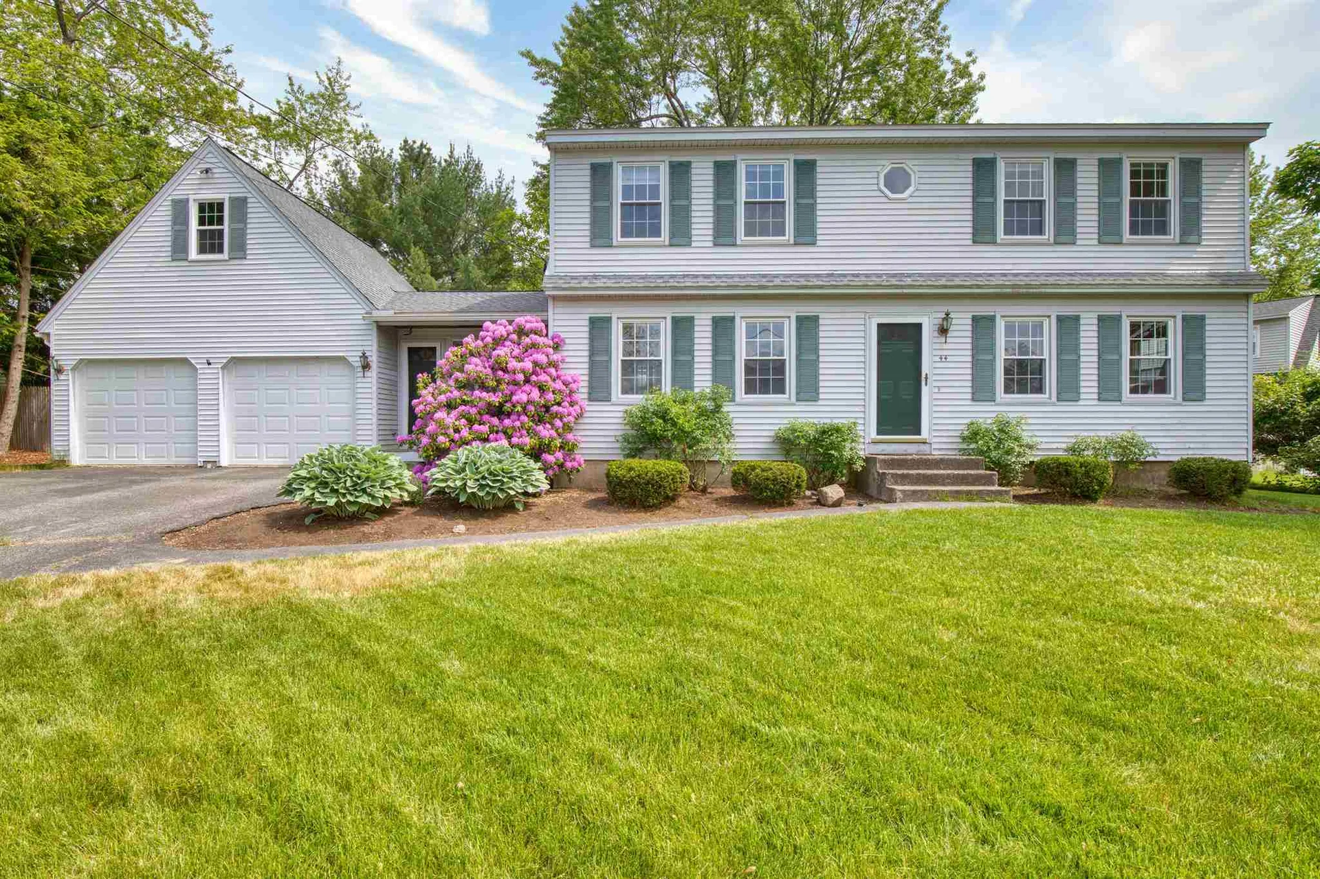 44 Seminole Drive Nashua NH 03063
