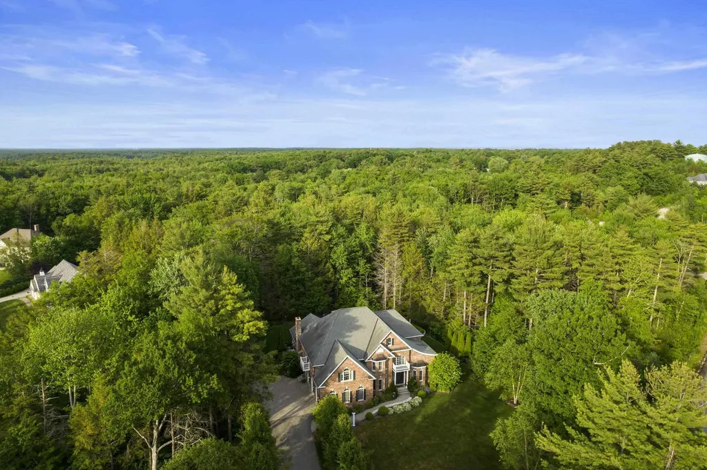 7 Whitehorse Drive Rye NH 03870