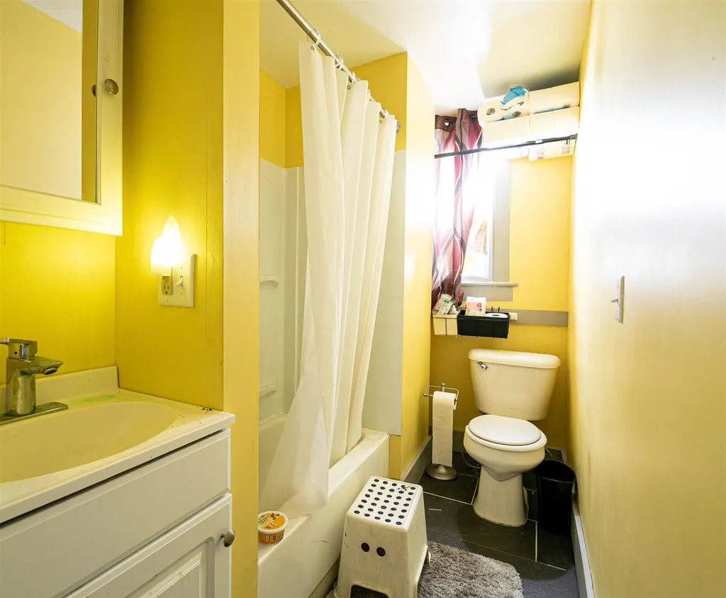 103-105 North Avenue Burlington VT 05401