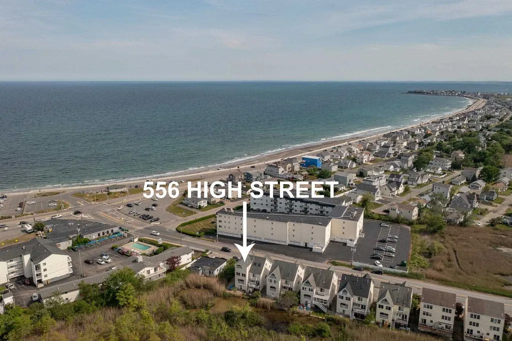 556 High Street Hampton NH 03842