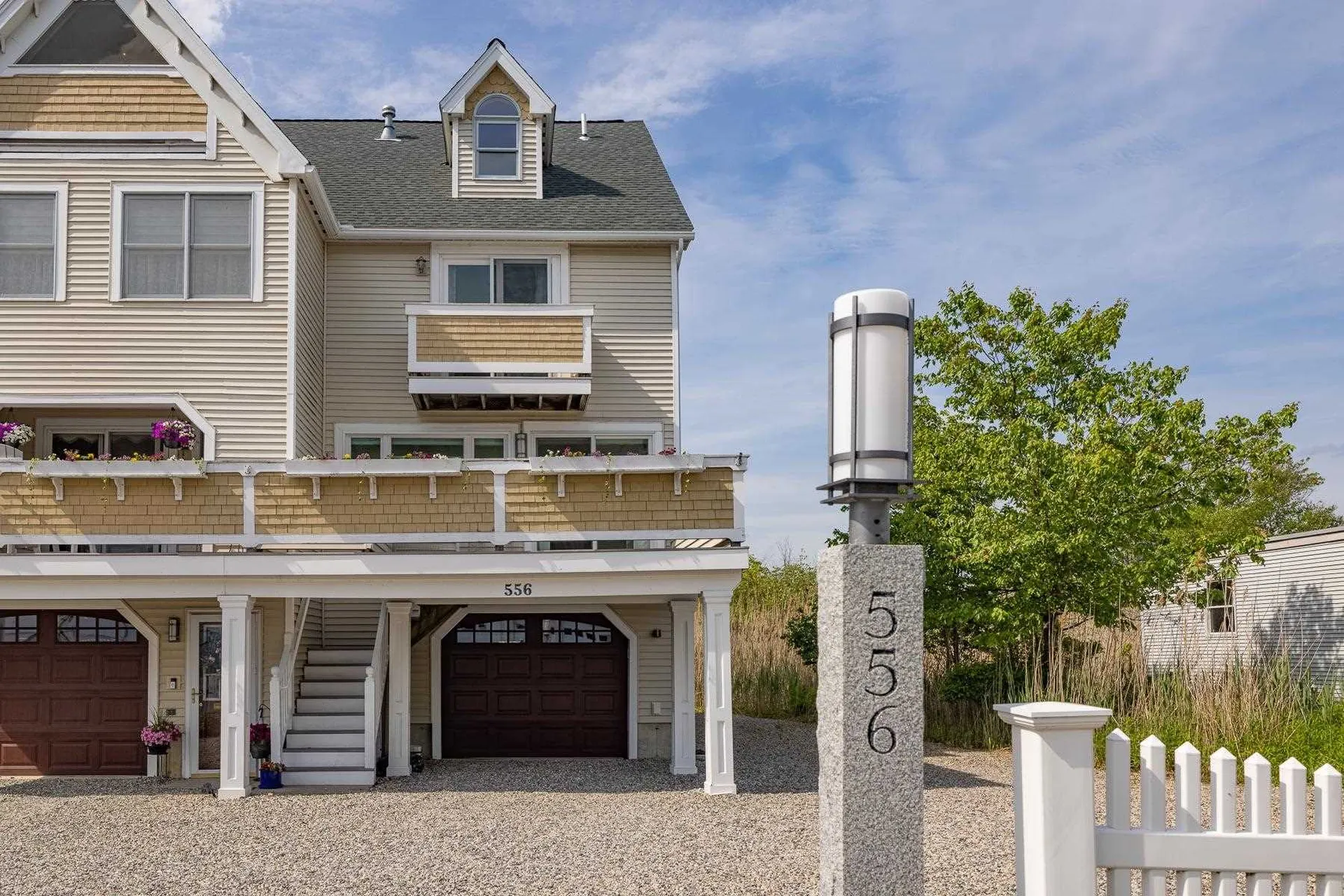 556 High Street Hampton NH 03842