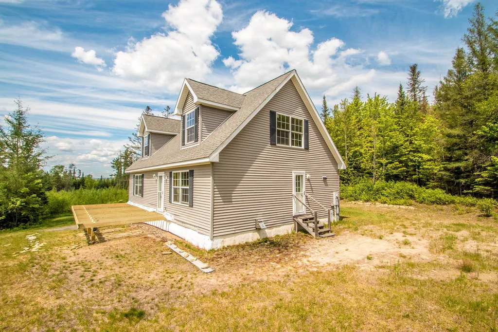 119 Colby Road Whitefield NH 03598