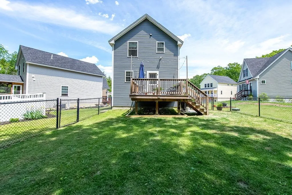 6 Yearling Drive Barrington NH 03825