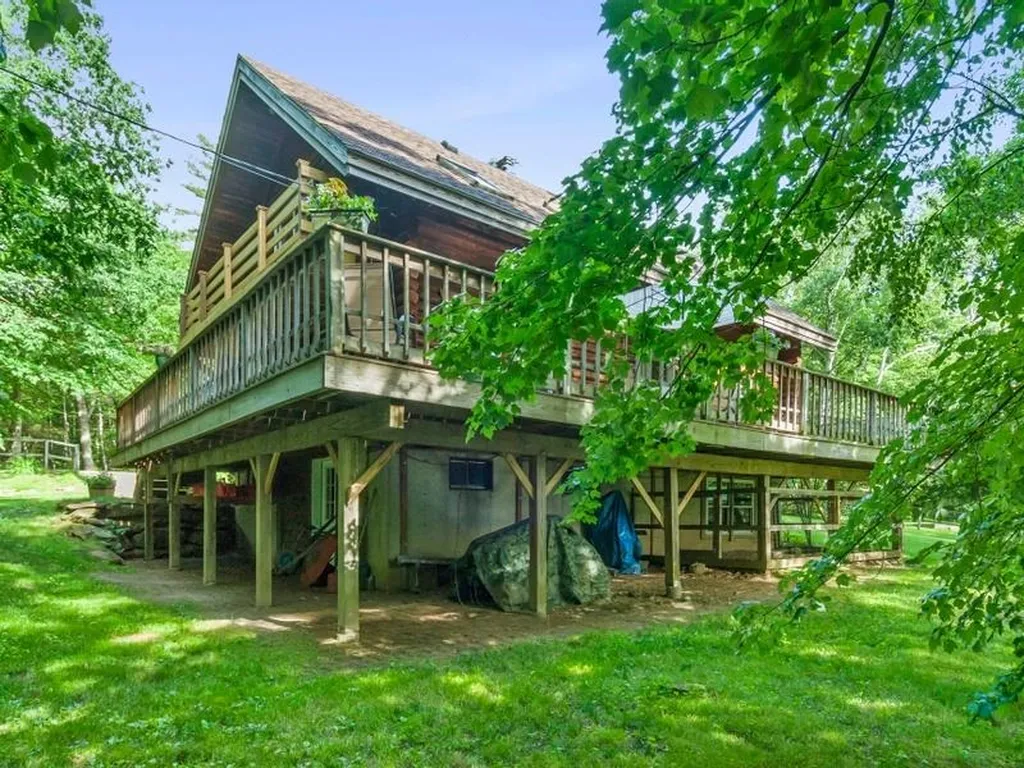 28 Old Sugarhouse Road Lempster NH 03605