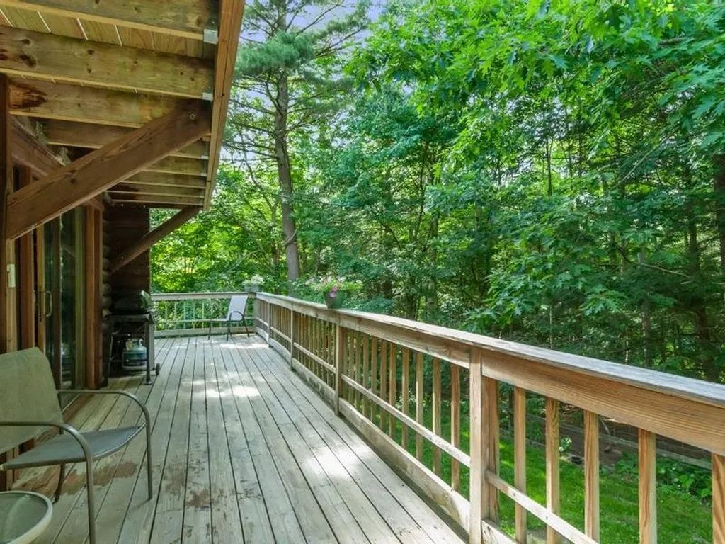 28 Old Sugarhouse Road Lempster NH 03605