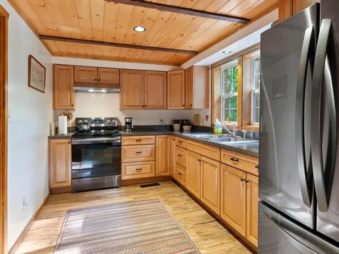 28 Old Sugarhouse Road Lempster NH 03605