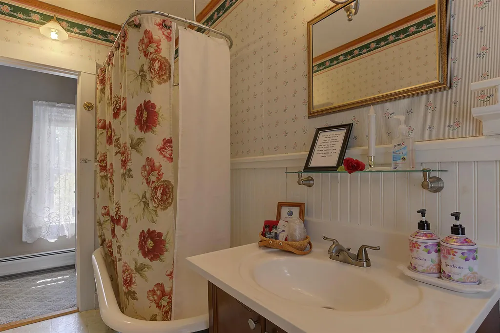 2331 White Mountain Highway Conway NH 03860