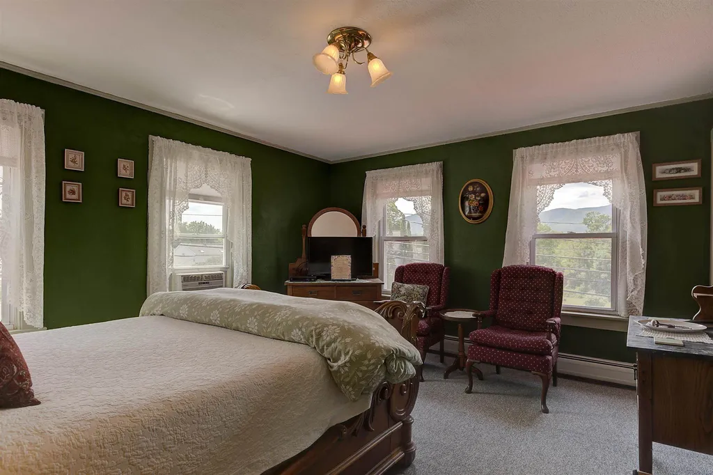 2331 White Mountain Highway Conway NH 03860