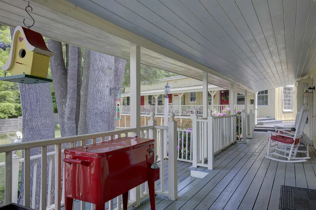 2331 White Mountain Highway Conway NH 03860