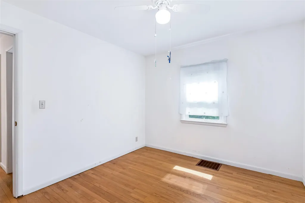 42 Hardy Avenue Burlington VT 05408
