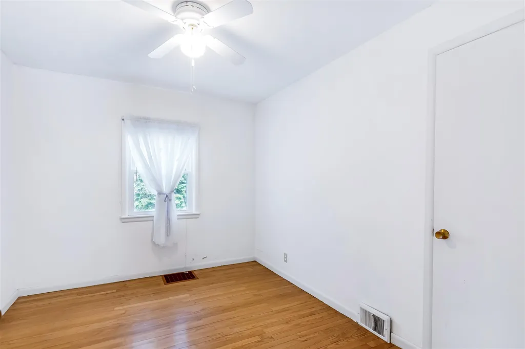 42 Hardy Avenue Burlington VT 05408