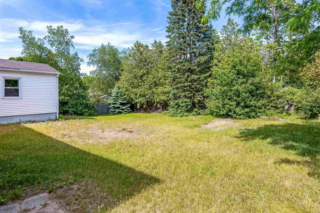 42 Hardy Avenue Burlington VT 05408