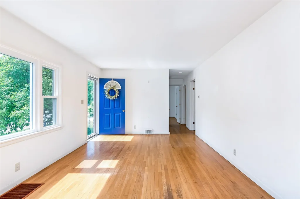 42 Hardy Avenue Burlington VT 05408