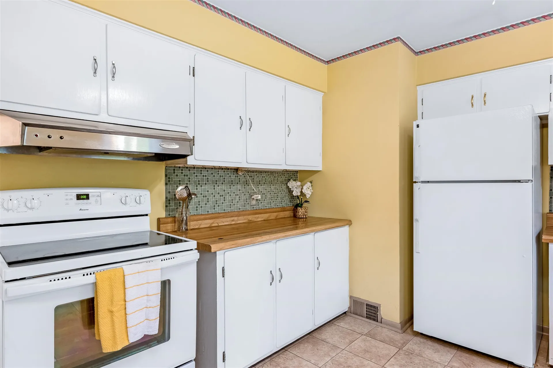 42 Hardy Avenue Burlington VT 05408