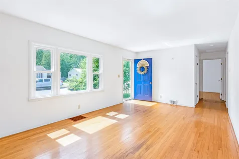 42 Hardy Avenue Burlington VT 05408