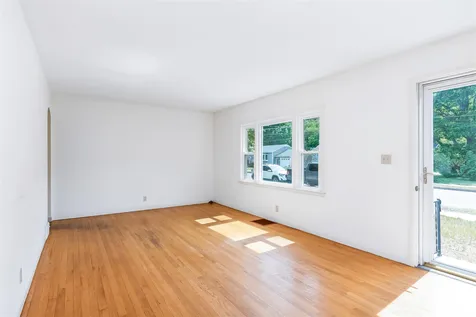 42 Hardy Avenue Burlington VT 05408