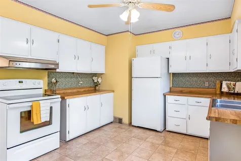 42 Hardy Avenue Burlington VT 05408