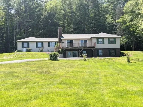 88 Pine Street Newport NH 03773
