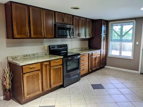 88 Pine Street Newport NH 03773