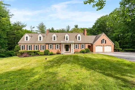 58 Hitching Post Lane Bedford NH 03110