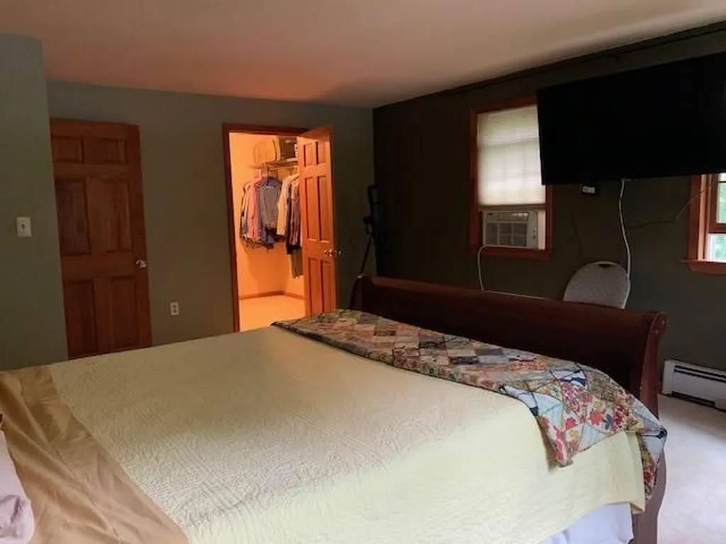 32 Morgan Avenue Pelham NH 03076