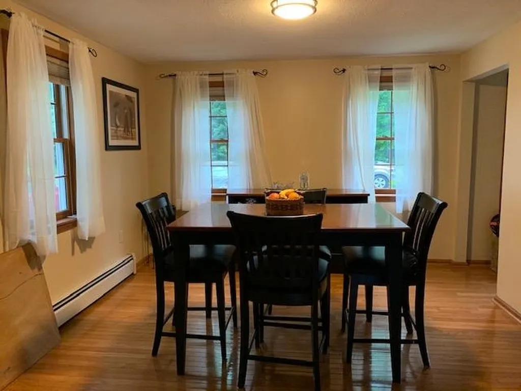 32 Morgan Avenue Pelham NH 03076