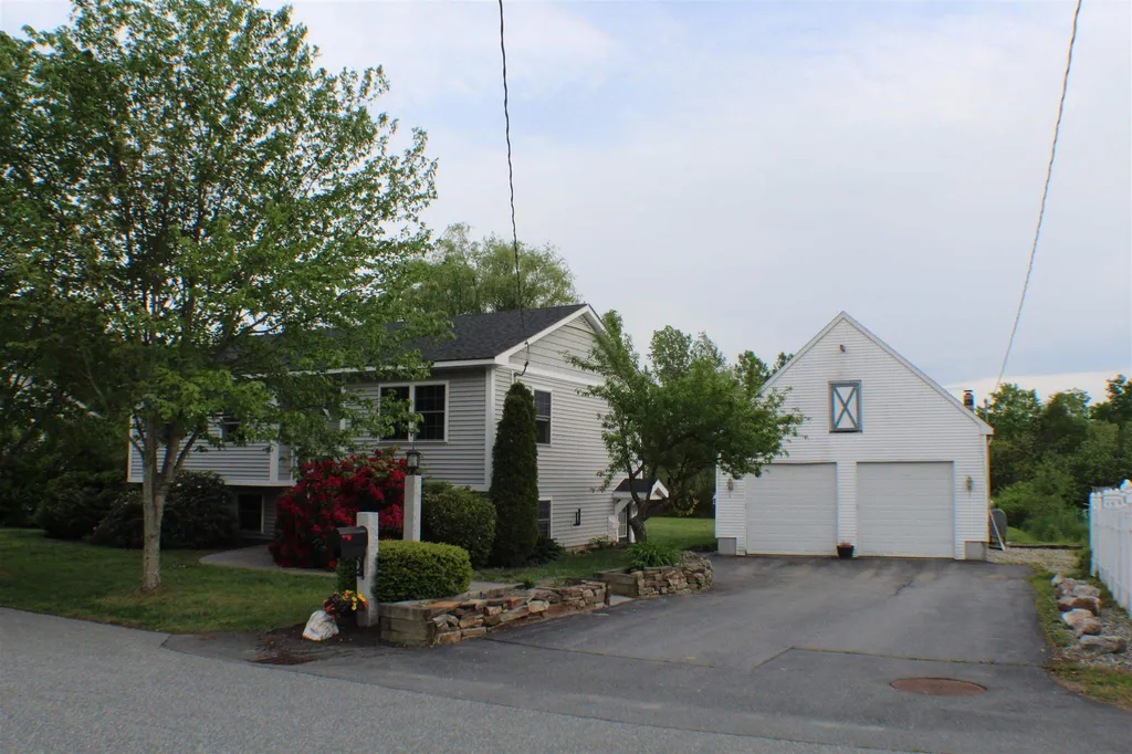6 Sunset Street Claremont NH 03743