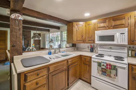 18 Old Warner Road Bradford NH 03221